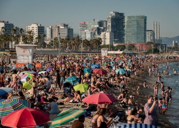 BARCELONA KAO PRIMJER Odlučili se obračunati s masovnim turizmom. Nastradat će kruzeri i iznajmljivači | NACIONAL.HR