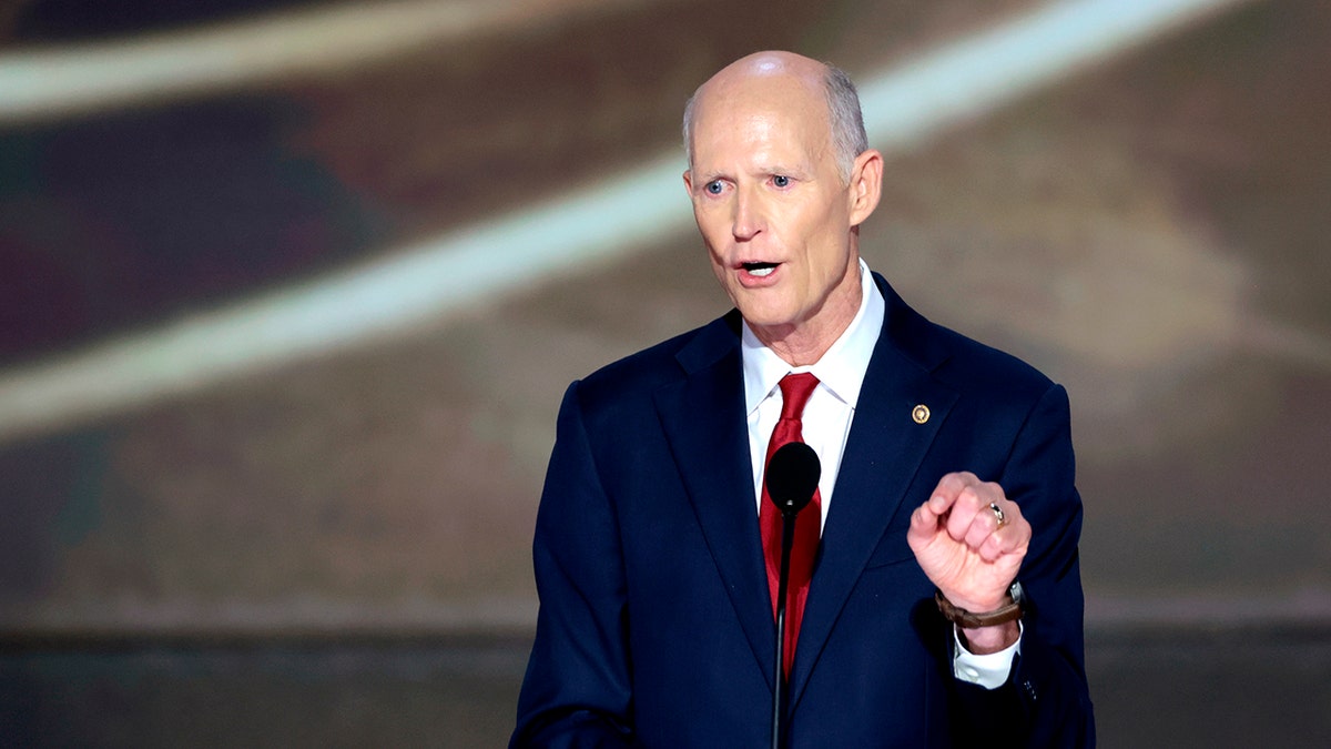 Rick Scott govori