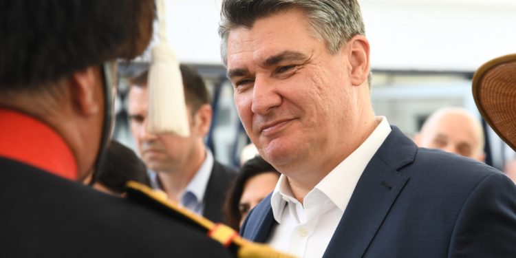 Iscurili podaci, Milanović baš voli letjeti do ovog otoka: U zraku bio 348 puta