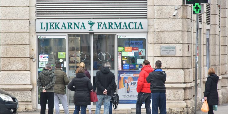 Ljekarnička komora se oglasila o nestašici Klavocina: ‘Postoji i jedna alternativa za to’