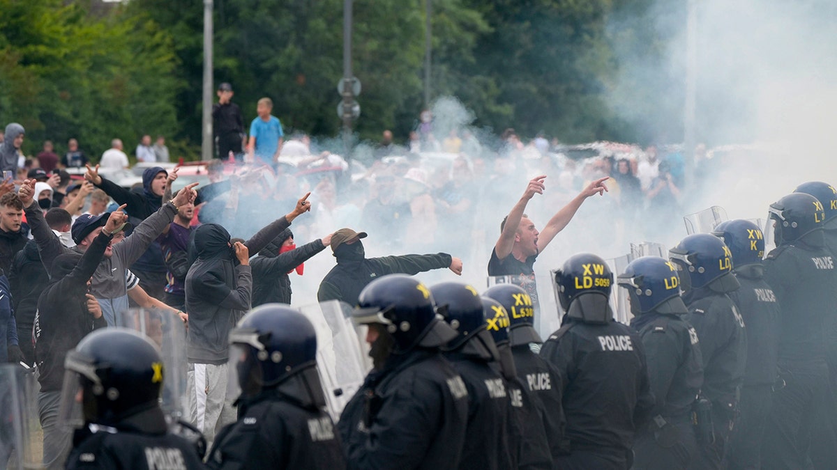 prosvjednici su se sukobili s policijom