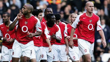 Arsenal je prvak Engleske 2004