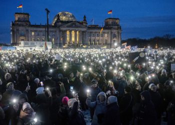 Velike demonstracije u Njemačkoj protiv krajnje desnice