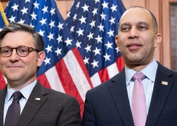 6 Zastupničkih utrka ide u korist demokrata dok se GOP bori da zadrži svoju mršavu većinu