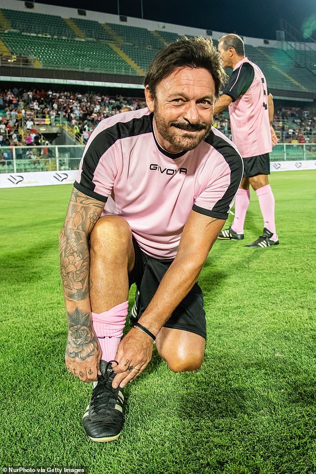 Schillaci, koji je rođen u Palermu, zabio je 181 gol u 498 nastupa u karijeri