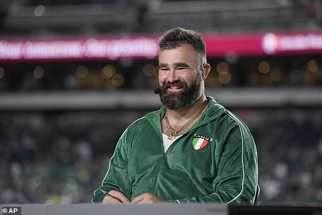 Jason Kelce zanijekao je da je bio pijan tijekom nogometa u ponedjeljak navečer po povratku u Philadelphiju