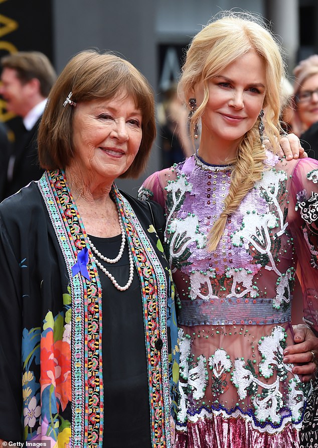 Prošlog mjeseca njegova supruga Nicole (57) potvrdila je da je njezina majka Janelle (na slici 2018.) umrla samo nekoliko sati prije nego što je osvojila nagradu za najbolju glumicu za svoju ulogu u Babygirl posljednjeg dana Venecijanskog filmskog festivala
