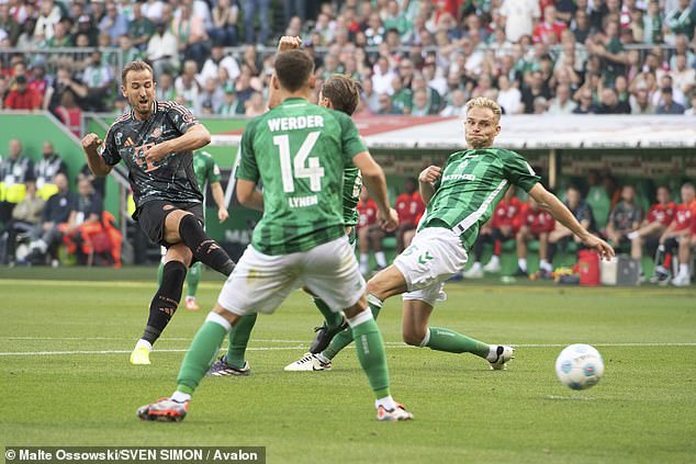 Kapetan Engleske postigao je treći pogodak za Bayern München u 5-0 pobjedi protiv Werdera iz Bremena.