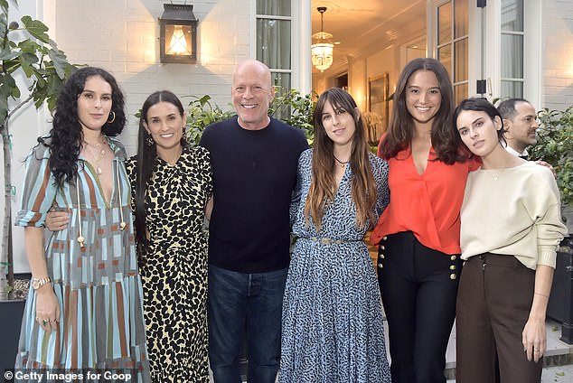 Rumer Willis, Demi Moore, Bruce Willis, Scout Willis, Emma Heming Willis i Tallulah Willis u 2019.