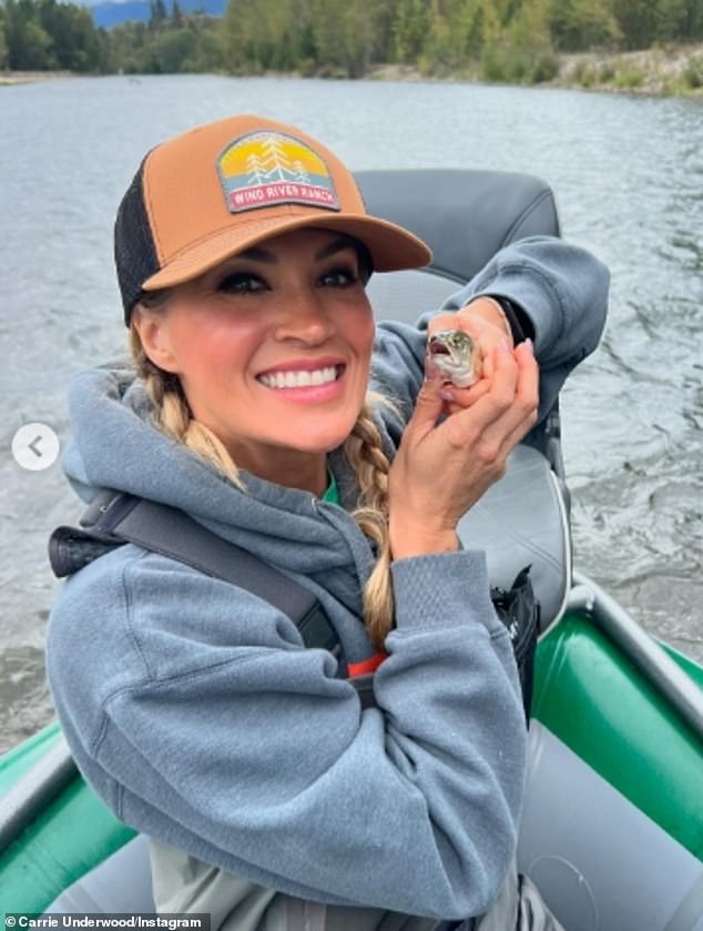 Some fans and animal rights organization PETA were horrified about Carrie posing with the fish, commenting: 'Noooooo! Say it isn't so. You know that they suffocate the minute you take them out of the water? What happened to our kind vegetarian?'