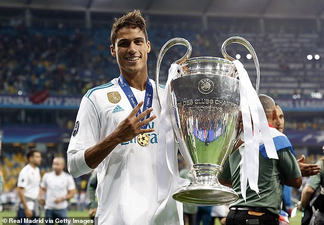 Legendarni francuski branič (31) najpoznatiji je po svojih blistavih 10 godina u Real Madridu