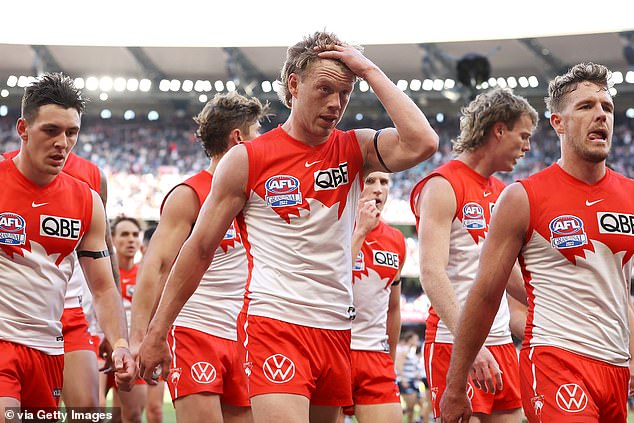 Kapetan Sydney Swansa Callum Mills (u sredini) neće nastupiti na ovogodišnjem velikom finalu AFL-a