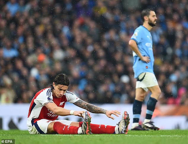 Riccardo Calafiori was one player to go down to receive treatment in the second half