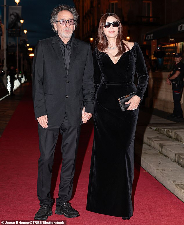 Monica i Tim hodaju od listopada 2023., a on ju je režirao u Beetlejuice Beetlejuice - njihovom prvom zajedničkom projektu