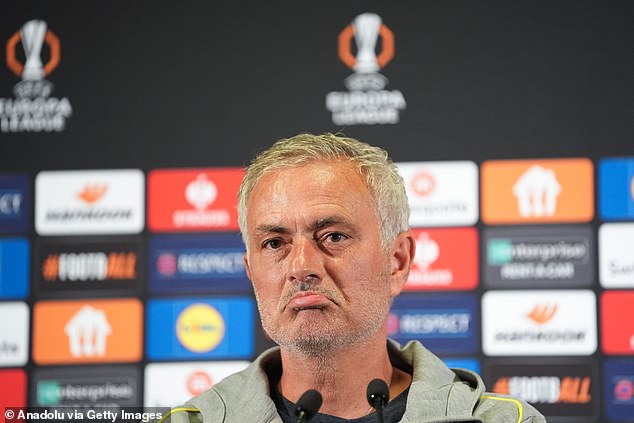 Mourinho nije prisustvovao konferenciji za novinare nakon utakmice i rekao je da je bio nepoštivan