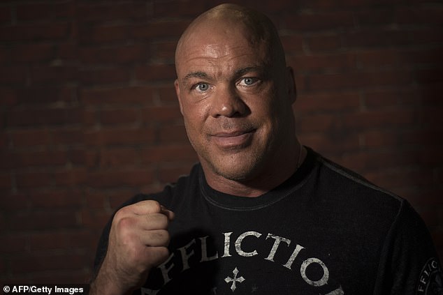 Osvajač zlatne olimpijske medalje Kurt Angle (na slici) bio je posljednji izbor na Guntherovom popisu četiri borca