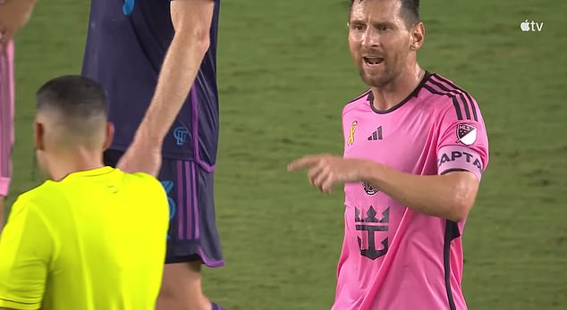 Lionel Messi bio je uključen u svađu sa sucem nakon posljednjeg remija Inter Miamija