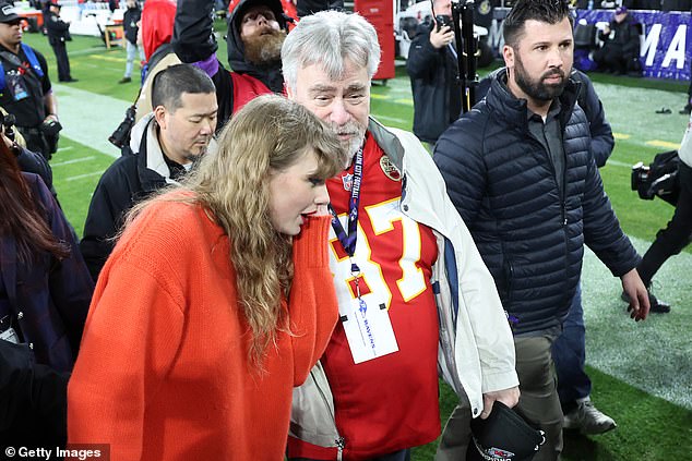 Ed Kelce se u ponedjeljak oglasio na Facebooku kako bi doveo u pitanje napad na njegovog sina u igri