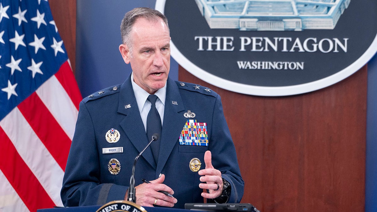 Ryder na konferenciji za novinare