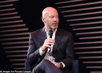 Alan Shearer imenuje svoju kombinaciju Man City i Arsenal XI uoči obračuna za naslov… i bira samo ČETIRI igrača Topnika
