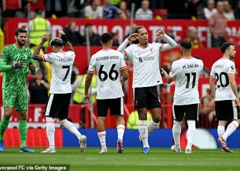 Arne Slot otkriva da je ključni igrač Liverpoola SUMNJA za subotnji okršaj s Bournemouthom nakon što je pretrpio ozljedu koljena