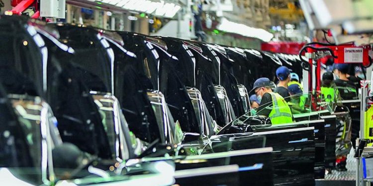 Auto Klub – Auti postaju potrošna roba? Ovakva inovativna proizvodnja jako pojeftinjuje proces, ali svaki sudar vodi u totalku