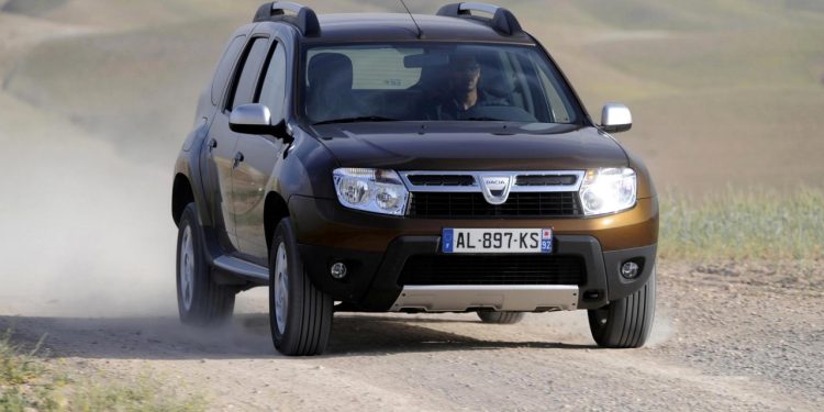 Auto Klub – Dacia Duster prve generacije: Isplati li se kupnja najjeftinijeg rabljenog SUV-a na tržištu?