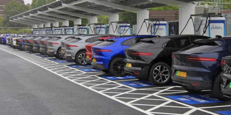 Auto Klub – I oni su se preračunali? Jaguar: Naša tranzicija u potpuno električnu marku je ‘vrlo frustrirajuća’