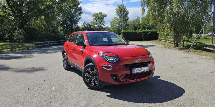Auto Klub – Isprobali smo novi Fiat 600 Hybrid: Šarmantni gradski crossover s benzinskim motorom mogao bi biti hit