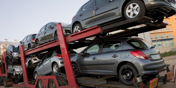 Auto Klub – Kupnja rabljenog auta: Ovo je objašnjenje kada je vozilo prestaro i koliko prijeđenih kilometara je previše