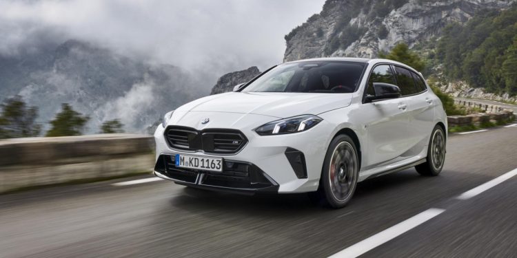 Auto Klub – Na domaće tržište je stigla nova generacija BMW-a Serije 1: Imamo sve detalje i cijene bavarskog kompakta