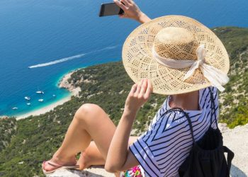 Auto Klub – ‘Nema nade za ovu generaciju’: Pogledajte selfie koji je sablaznio javnost