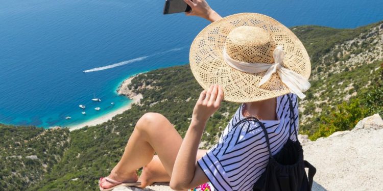 Auto Klub – ‘Nema nade za ovu generaciju’: Pogledajte selfie koji je sablaznio javnost