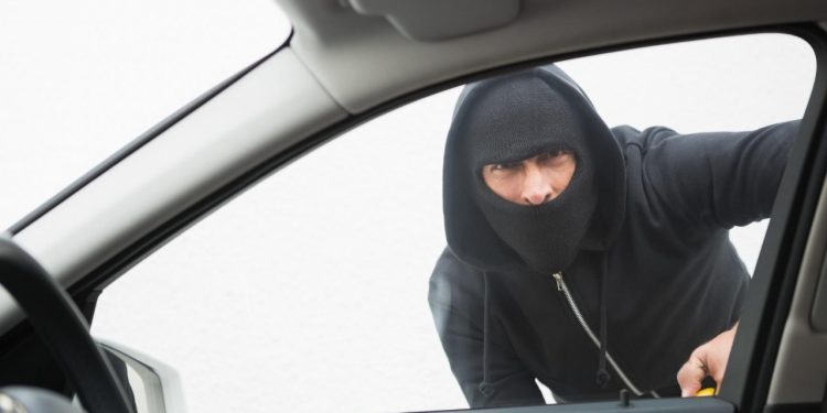 Auto Klub – Nestali u 25 sekundi: Kradljivci auto dijelova pronašli potpuno novu metu