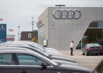 Auto Klub – Pravi vragolan: 12-godišnje dječak krao automobile i slatkiše po salonima, no policija mu ne smije ništa