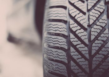 Auto Klub – Putujete u Njemačku? Obratite pažnju na gume jer od listopada stižu nova pravila. Moglo bi vas skupo koštati