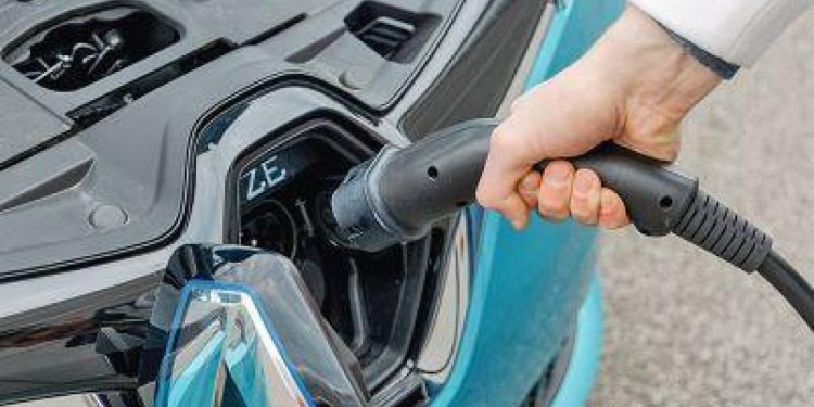 Auto Klub – Situacija na njemačkom tržištu: Rabljeni električni automobili slabo se traže i rapidno gube vrijednost