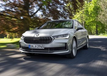 Auto Klub – Škoda Superb: Sve o prvoklasnoj poslovnoj krstarici stvorenoj za nizanje kilometara