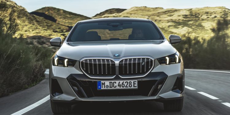 Auto Klub – Vozač BMW-a u ovoj zemlji Europe dobio kaznu od 115.000 eura! Razlog: nije održavao dovoljan razmak, a dobro zarađuje