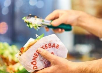 BOLJE OD DRŽAVNE SLUŽBE Sarajevski doner kebab radnicima nudi plaću od 3000 KM