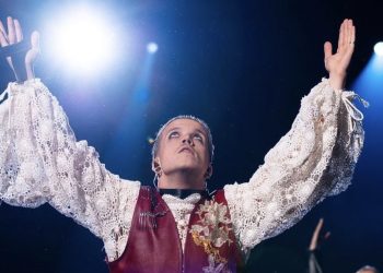 Beby Lasagna još jednom svjedočio vjeru: ‘Prije izlaska na pozornicu radim ovo’