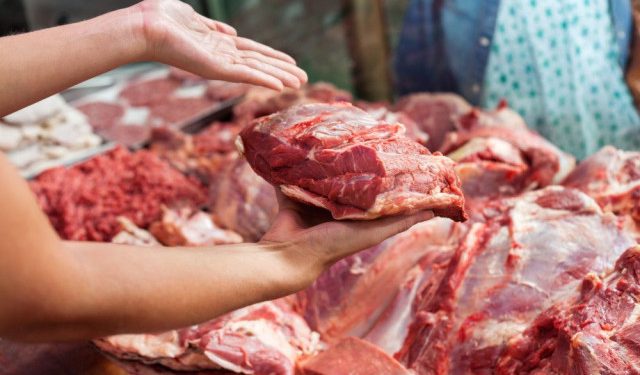 BiH UVOZI SVE VRSTE MESA ‘Nije normalno da mi postajemo ovisnici o uvoznom lobiju’