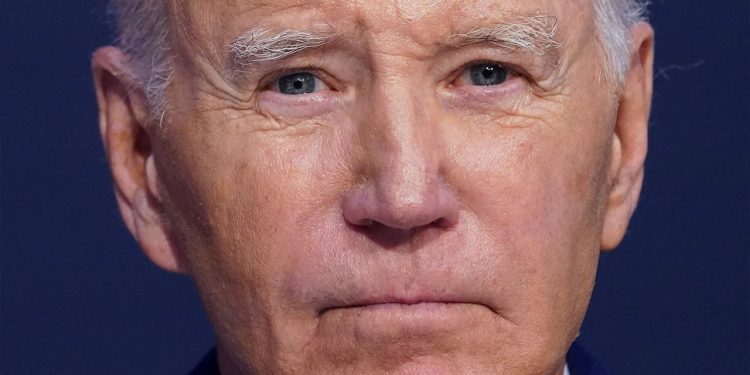 Biden će potpisati izvršnu uredbu s ciljem smanjenja oružanog nasilja, uklanjanja kontroverznih uređaja za preinaku oružja