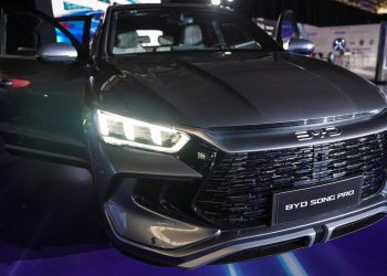 Bili su zlatna koka, a onda se sve okrenulo: Kako je Kina preko noći auto gigante bacila u ogromne probleme