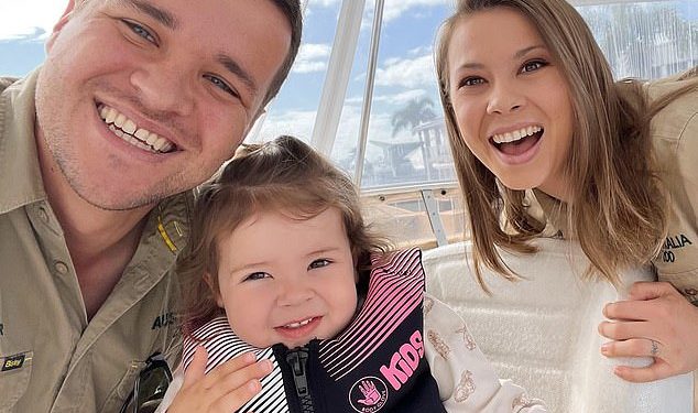 Bindi Irwin otkriva kako ju je suprug Chandler Powell podržavao u borbi s endometriozom: ‘Držao me za ruku kad sam bila najslabija’