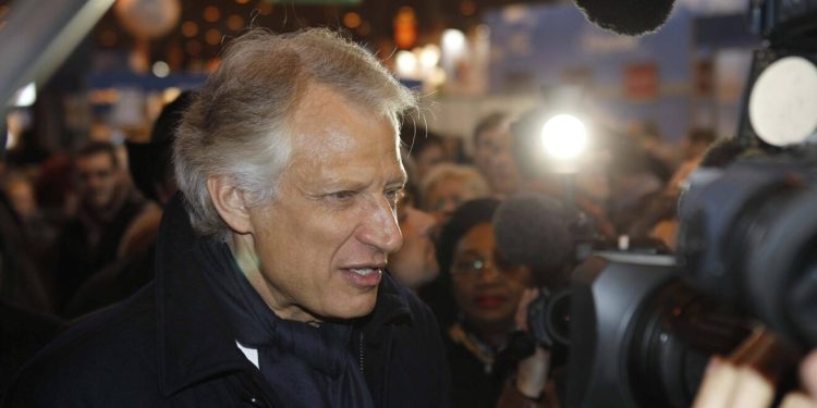 Bivši francuski premijer novinarima: ‘Zapad šuti dok se događa najveći povijesni skandal’