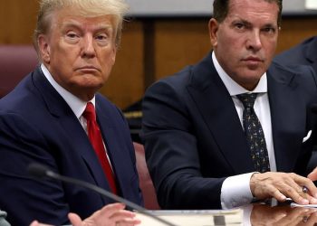 Bivši odvjetnik Donalda Trumpa Joe Tacopina ‘predvodi ponudu za kupnju engleskog nogometnog kluba’