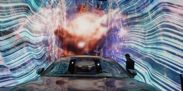 Bloomberg: SAD se mora suočiti s realnošću i pozvati Kineze da mu pomognu u ovoj industiji