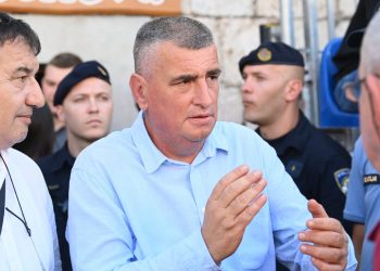 Bulj ponovno mahao čekićem na Cetini: ‘Dolaze iz Srbije, situacija je morbidna’