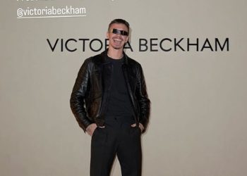 Cruz i Romeo Beckham slatko izražavaju svoj ponos zbog majke Victorije nakon njezine revije na Pariškom tjednu mode